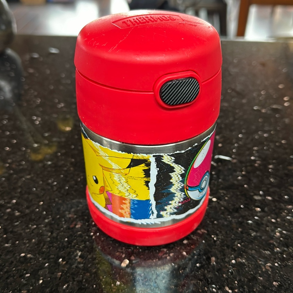 Thermos Pokémon thermos EUC